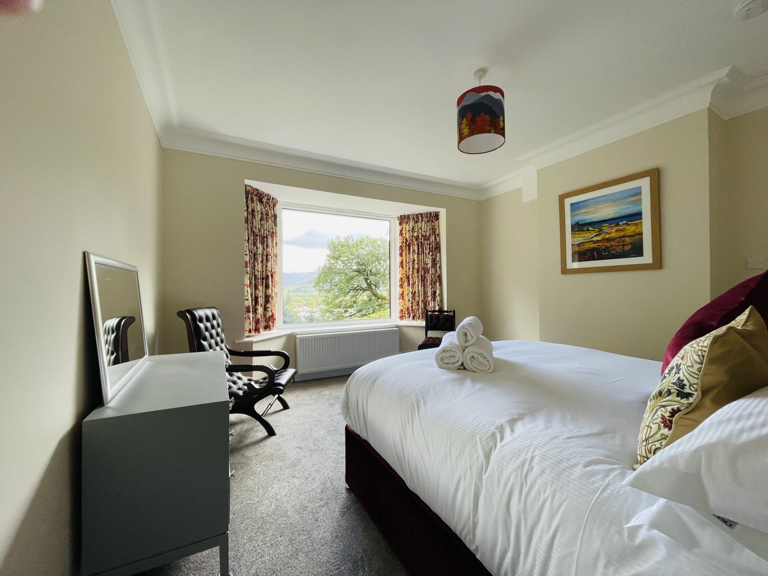 Three Peaks is tastefully decorated throughout