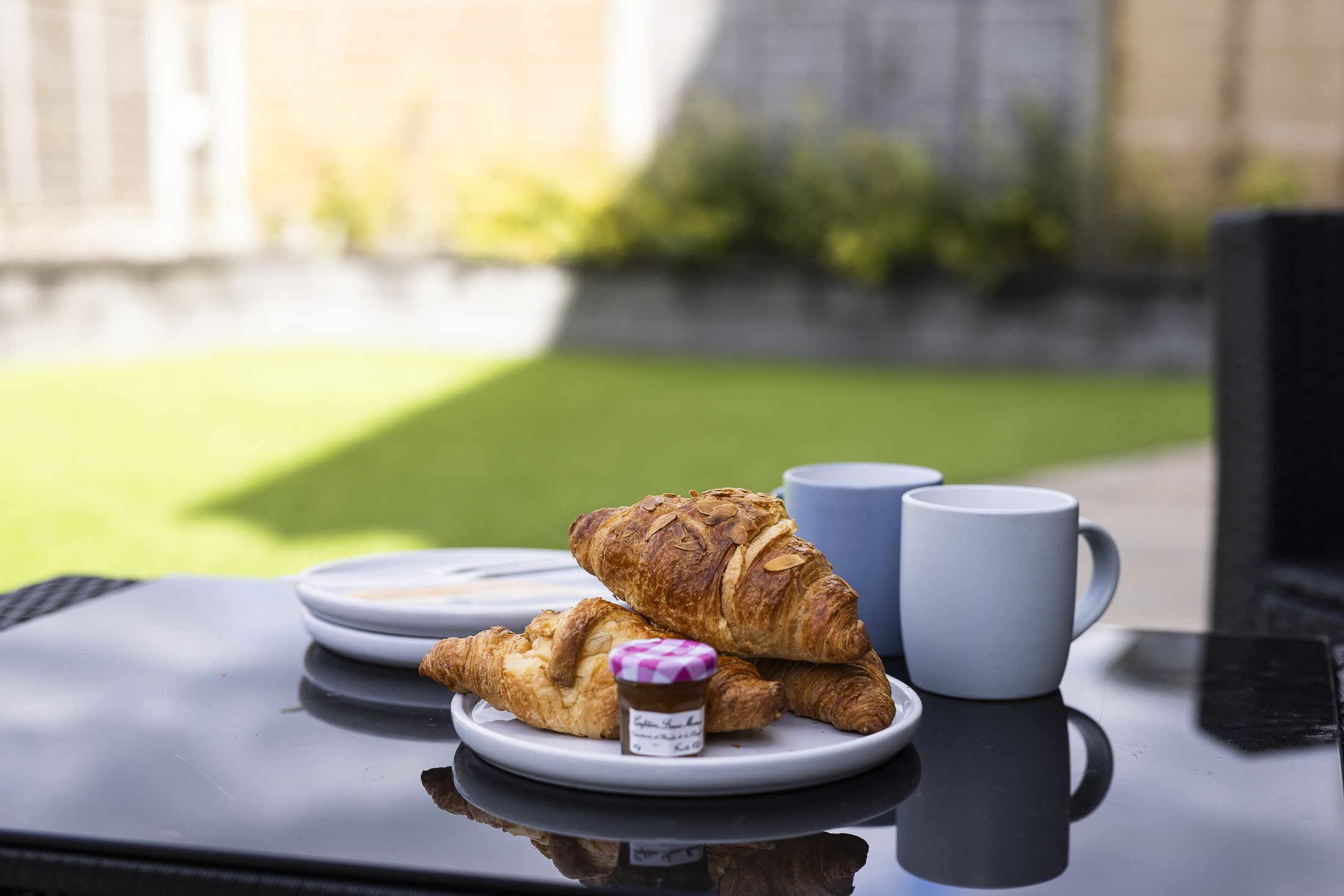 Relax in the garden, in the hot tub, with a glass, or for al-fresco dining.