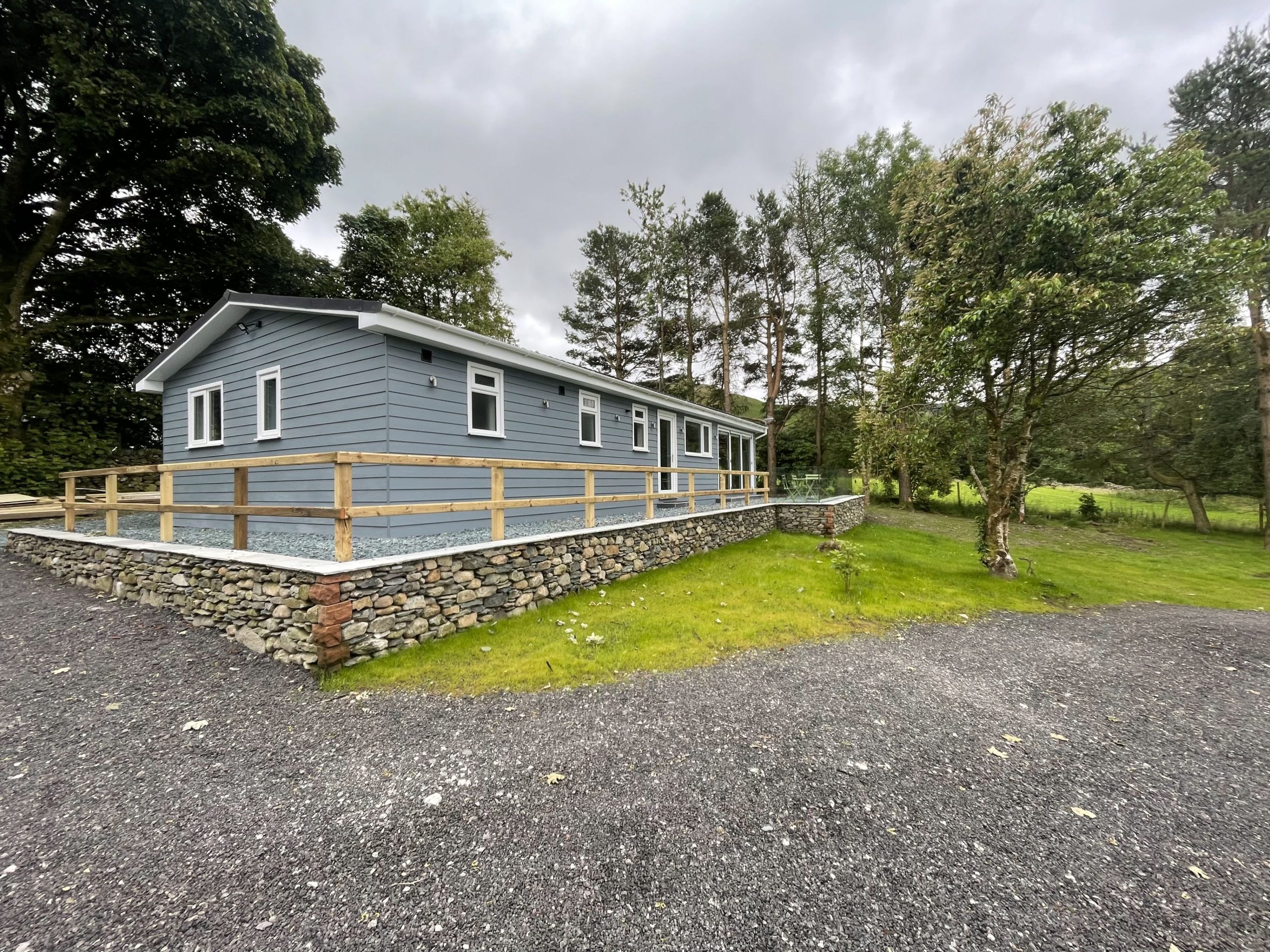 The lodge benefits from ample car parking