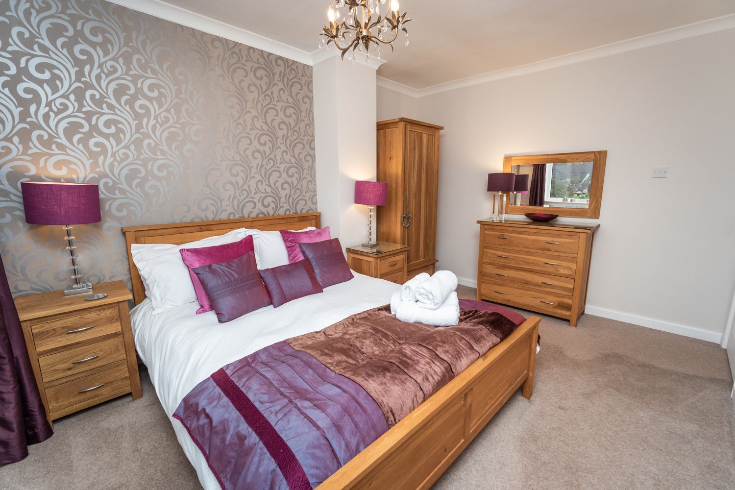 You are sure to have a wonderful nights sleep in the king sized bed