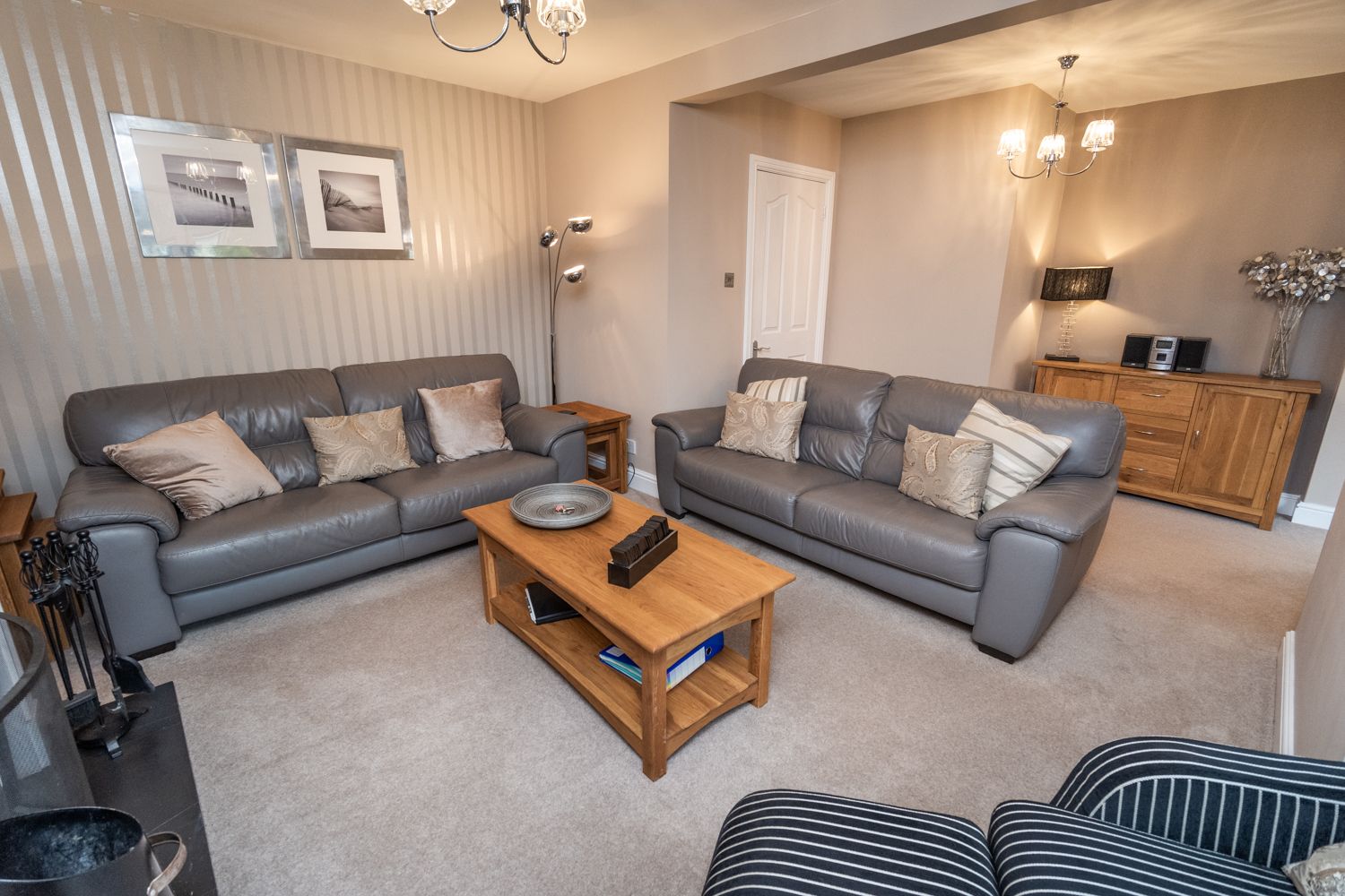 Relax in the beautiful living room after a day exploring Portinscale