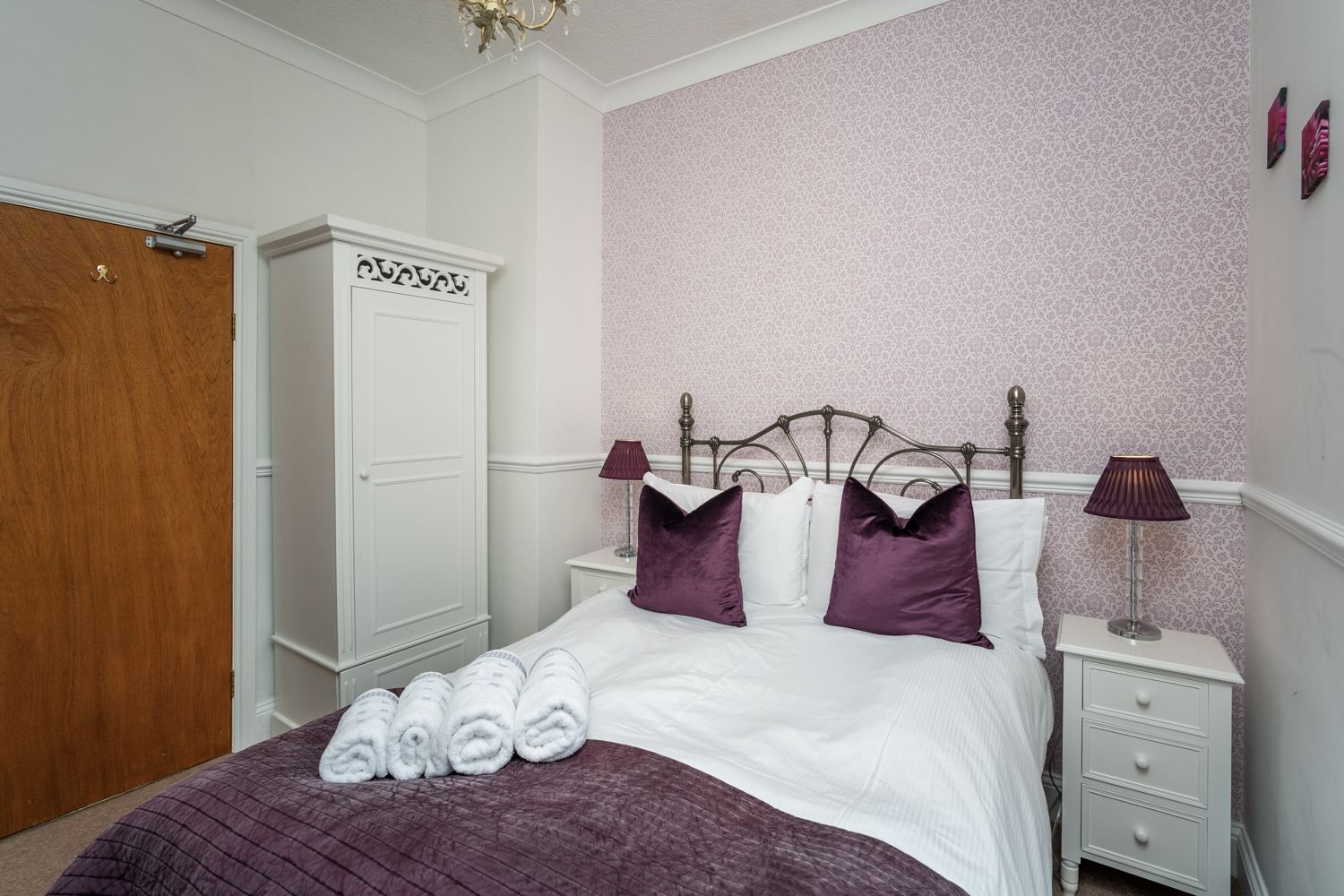 Towels and luxury bed linen are provided