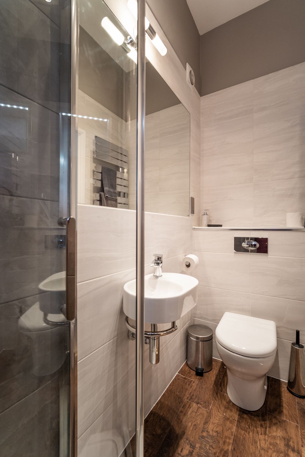 Towels and luxury bed linen are provided