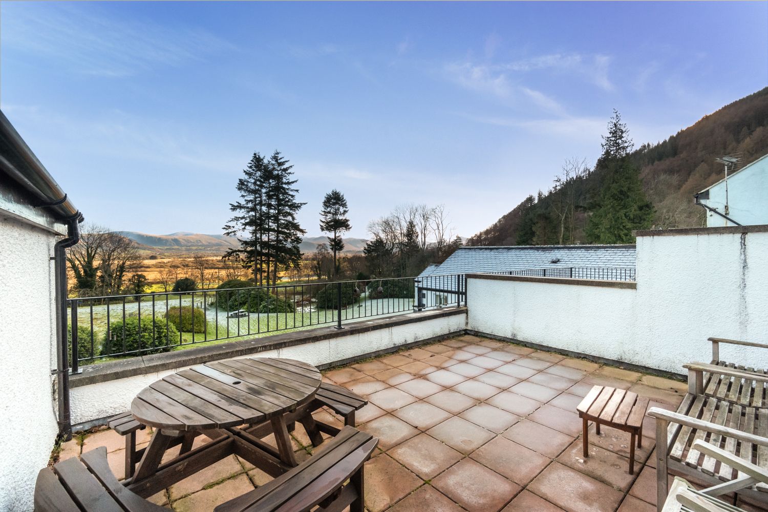 Enjoy al fresco dinners whilst you admire the views