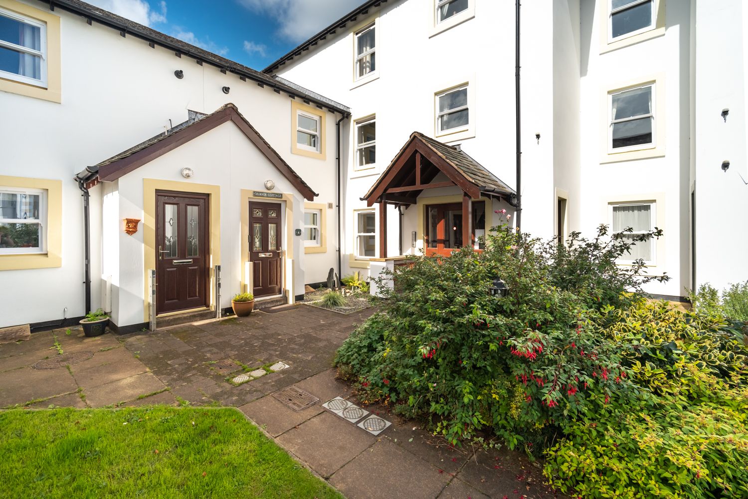 The property is situated in Elliott Park, a popular area of Keswick near the bus stop and Booths