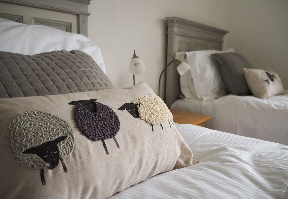 Towels and luxury bed linen are provided