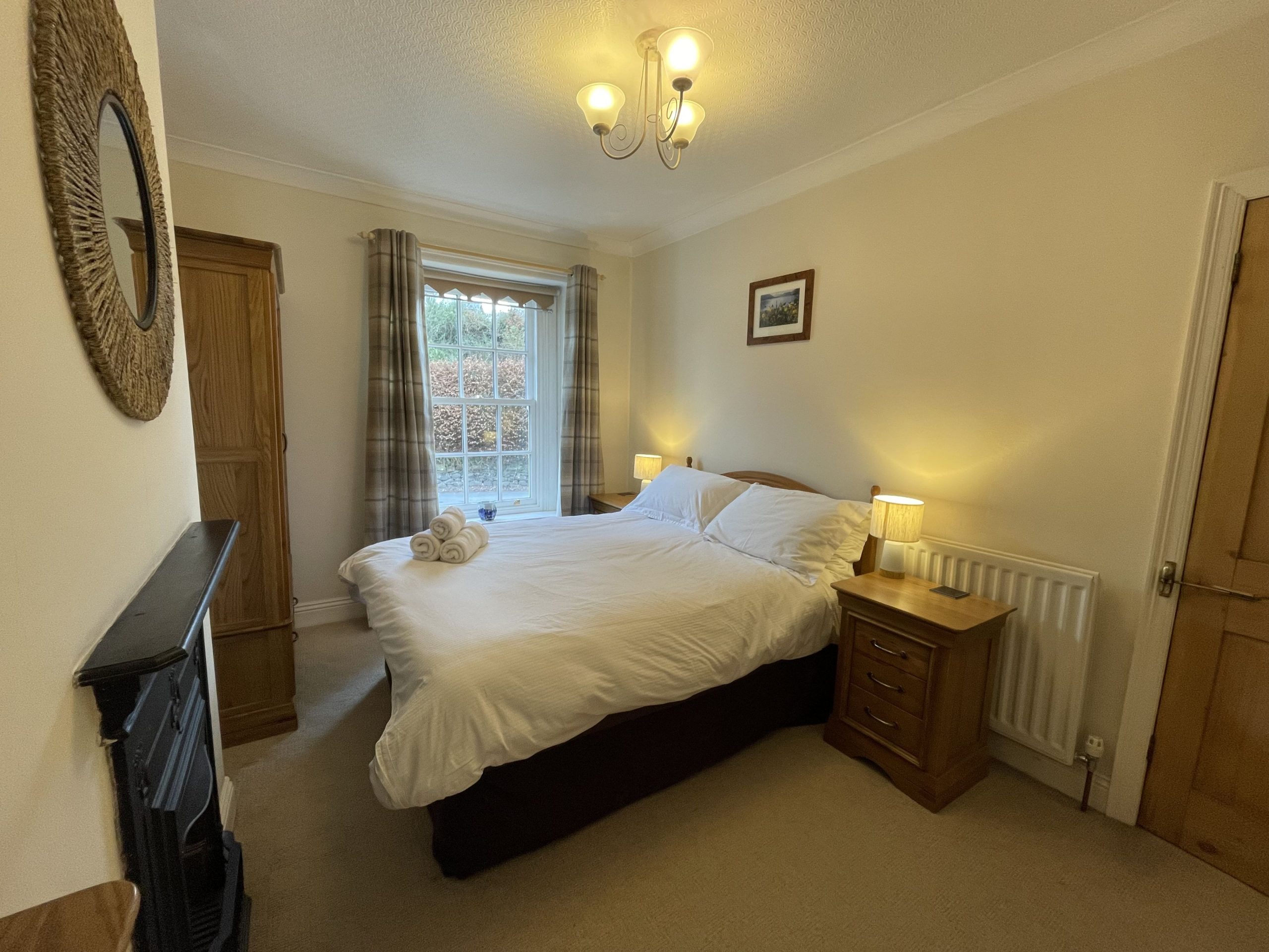 Towels and luxury bed linen are provided