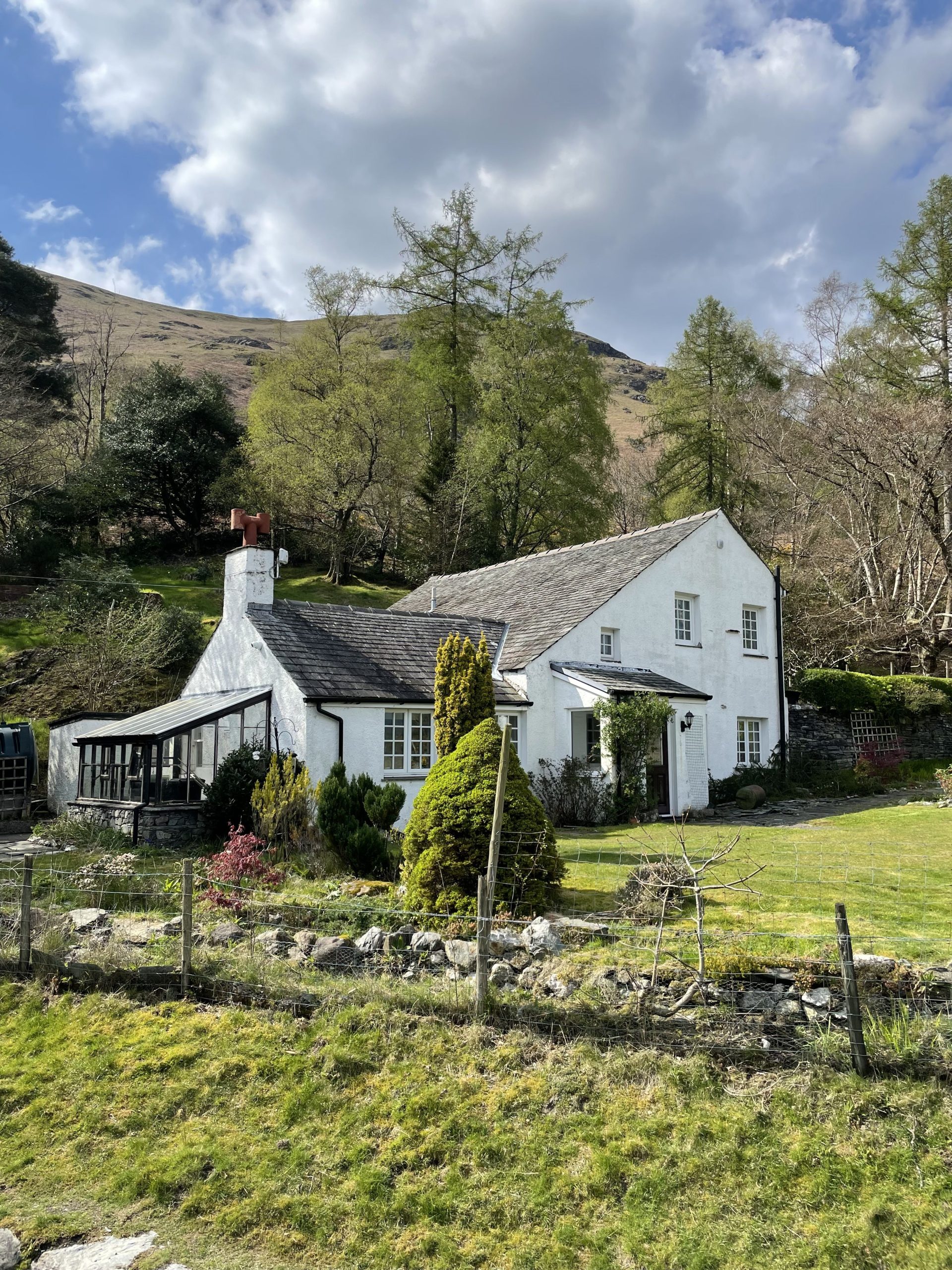 A gorgeous pet friendly Lakeland cottage, which can accommodate up to 7 people