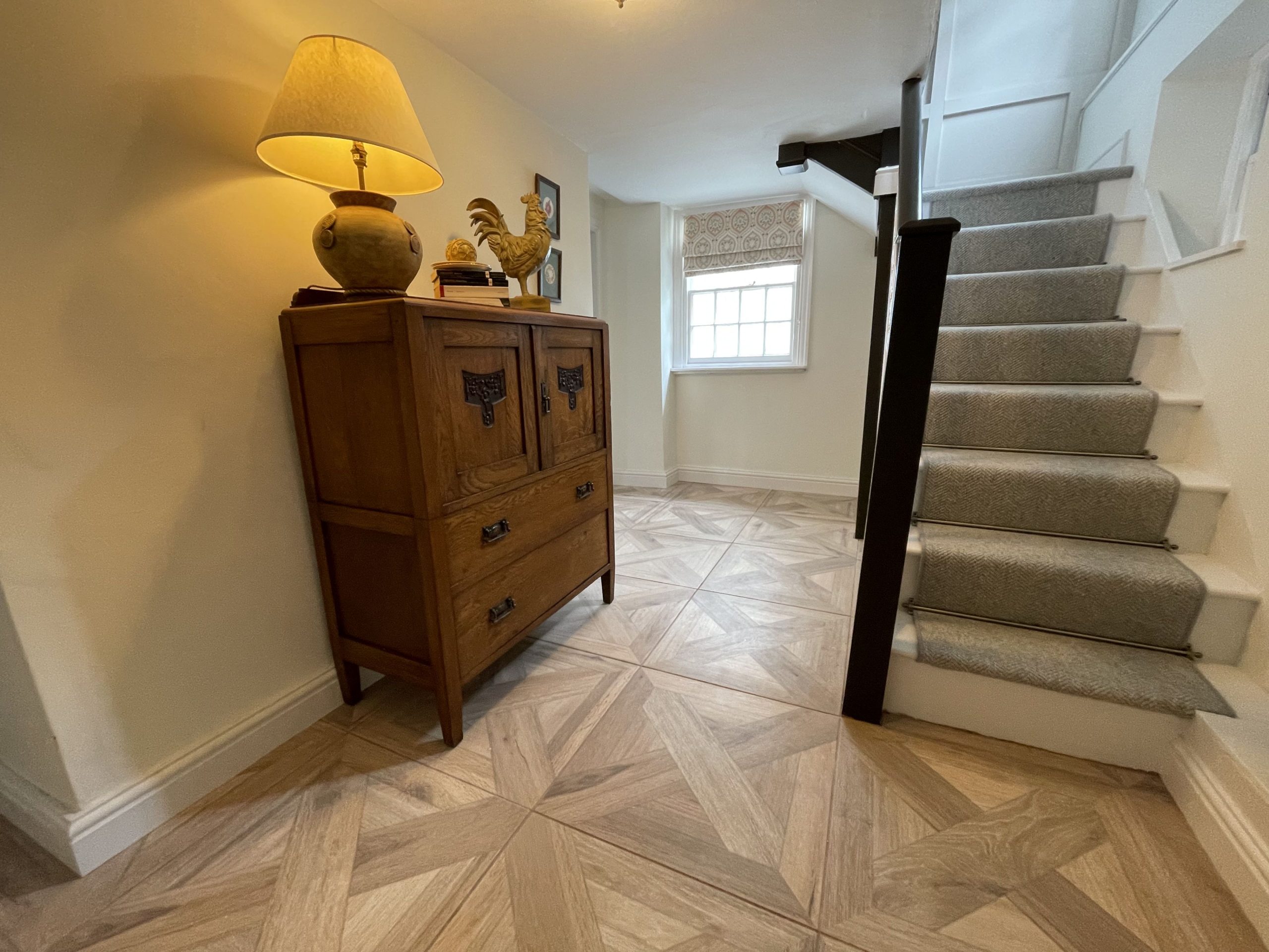 Downstairs, there is a separate WC and 2 bedrooms