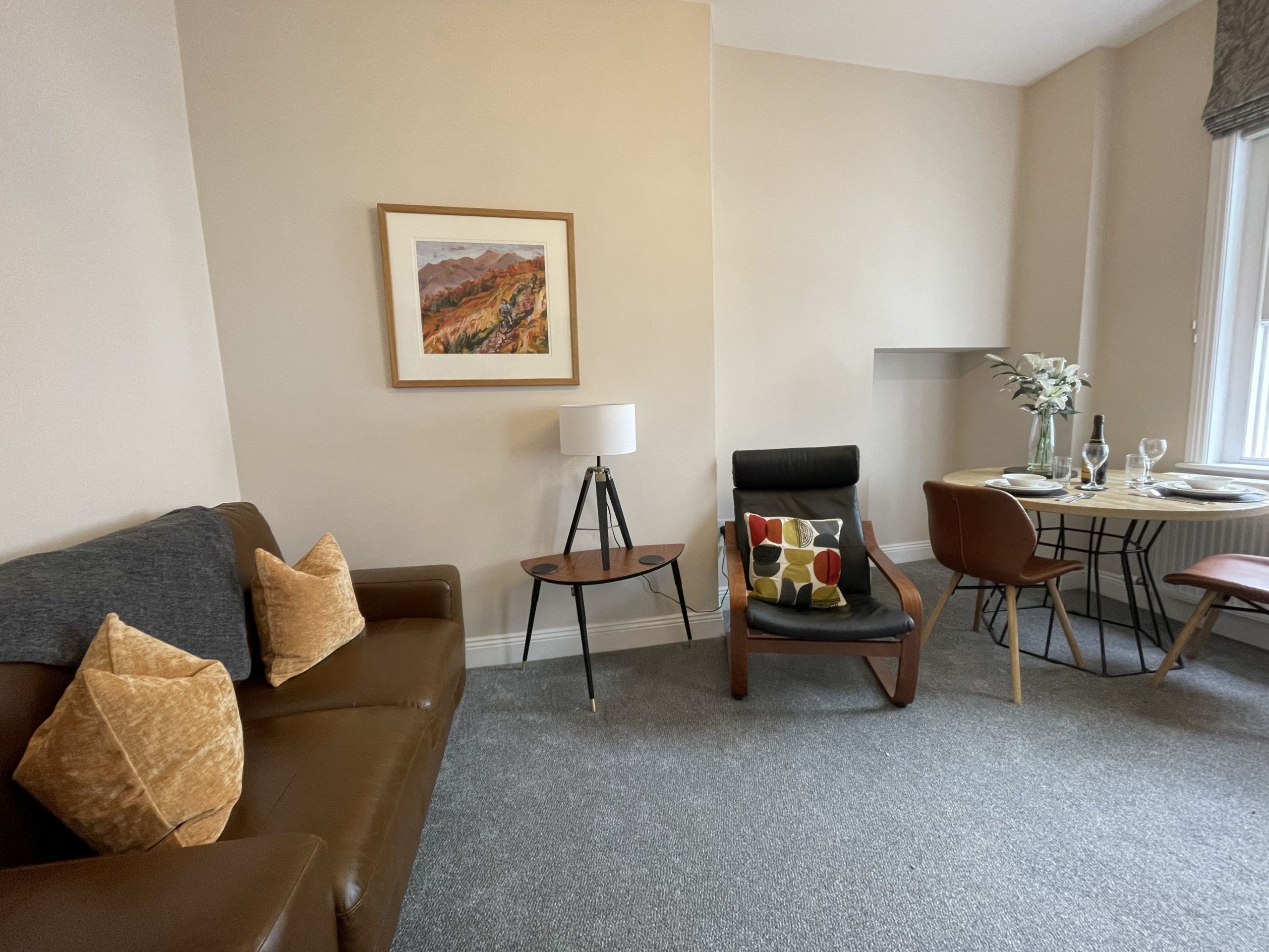 Situated just off the main street of Keswick this pet friendly apartment is perfect for couples