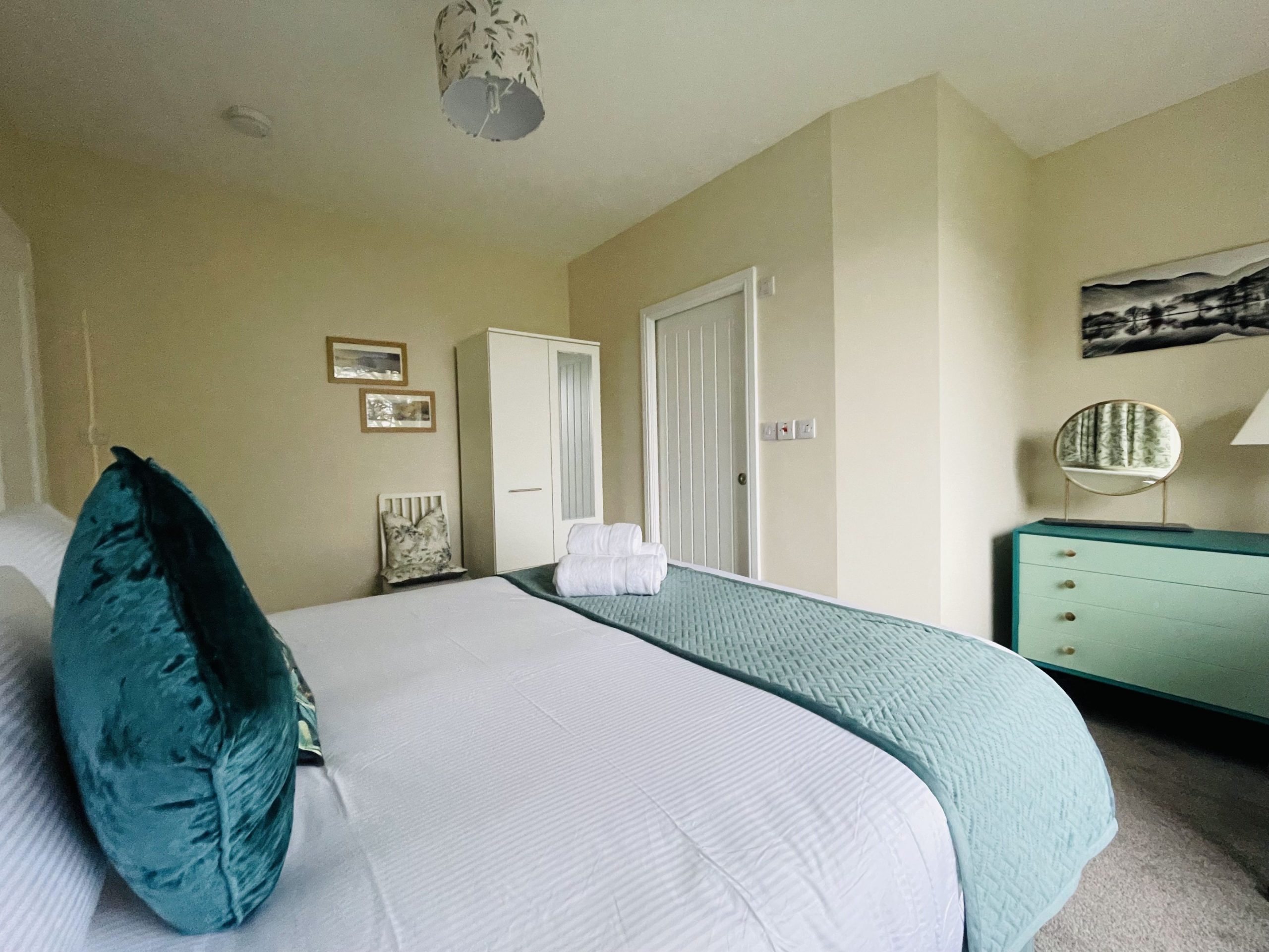 The rooms are tastefully decorated throughout