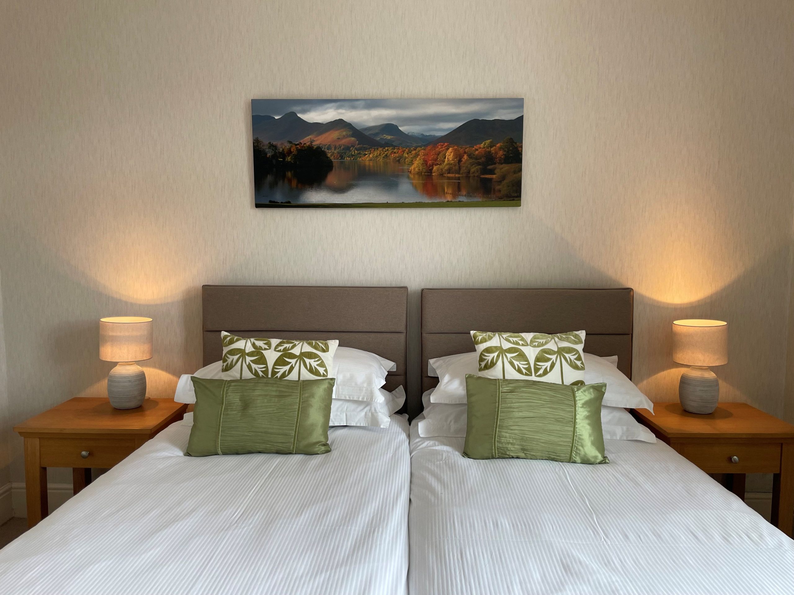 Photos of local landmarks decorate this lovely cottage