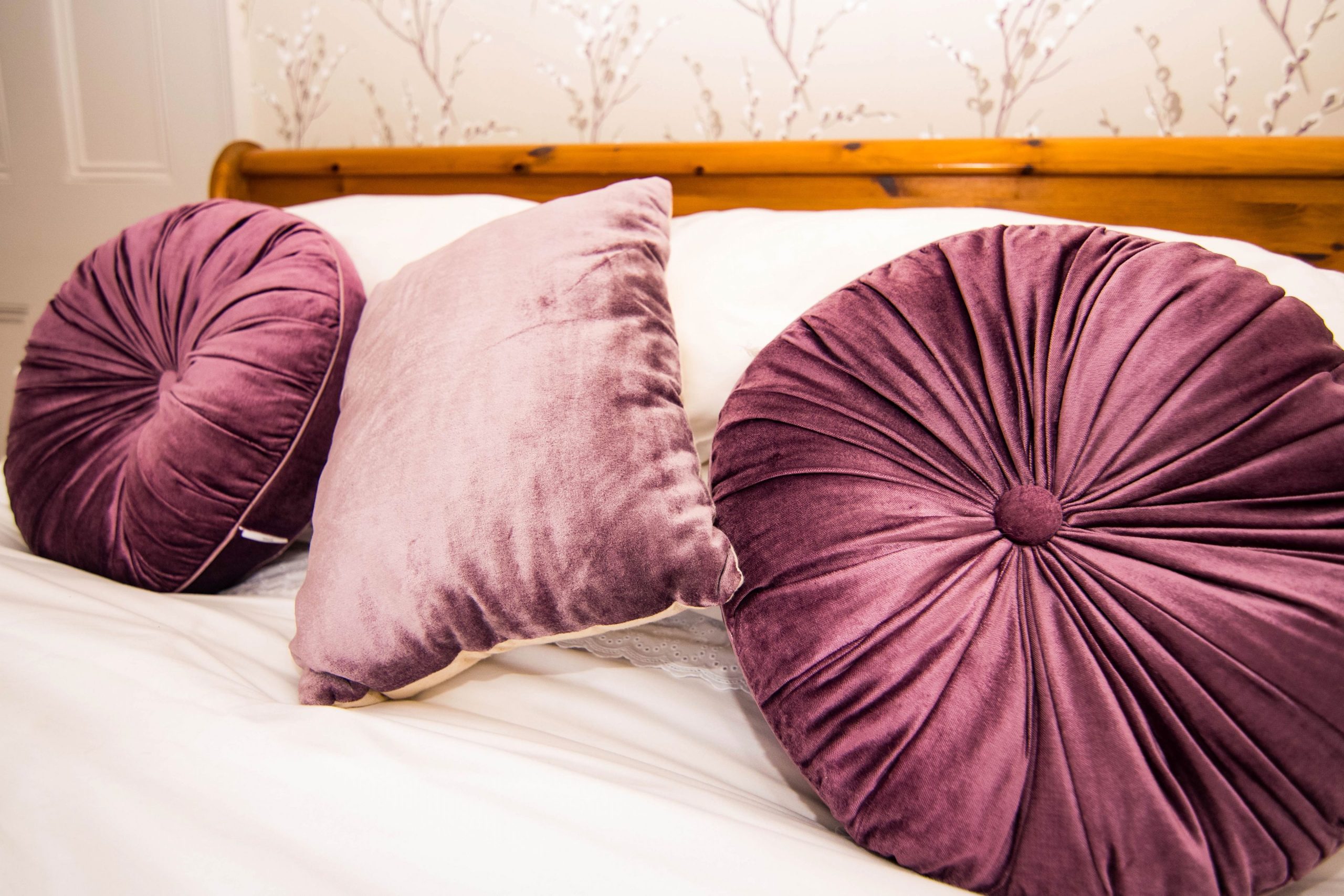 Tasteful decorations at Spa Cottage 