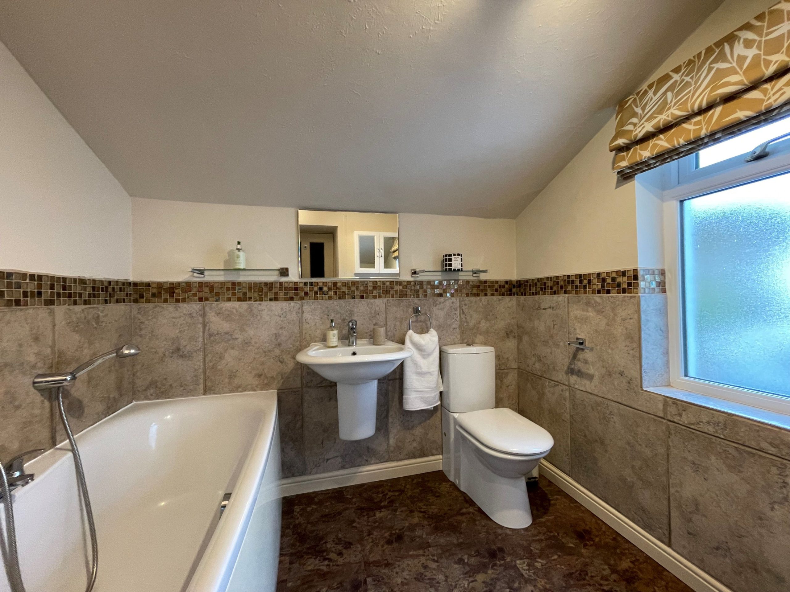 Spa Cottage is a delightful pet friendly self catering cottage in Braithwaite