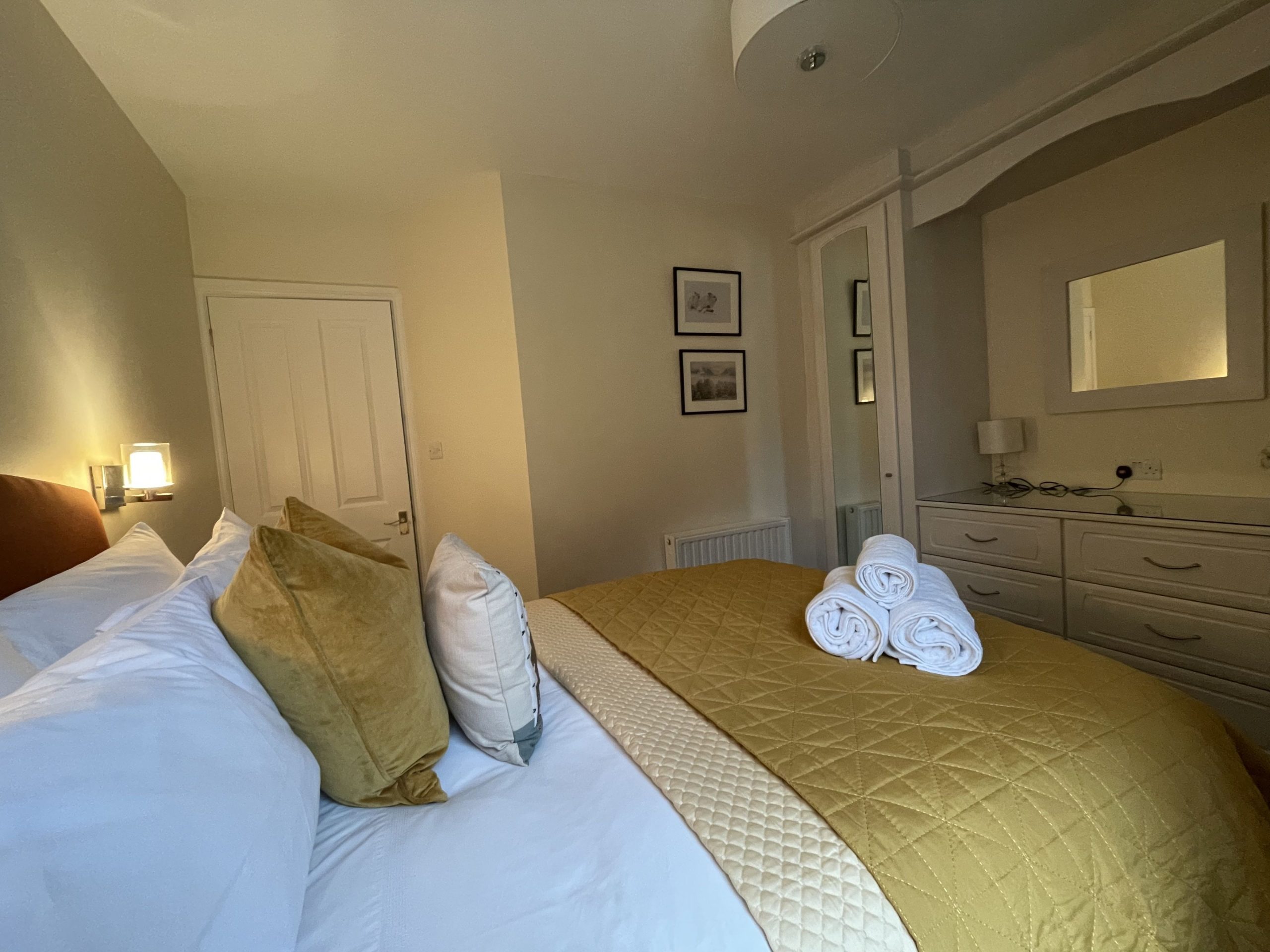 Towels and luxury bed linen are provided