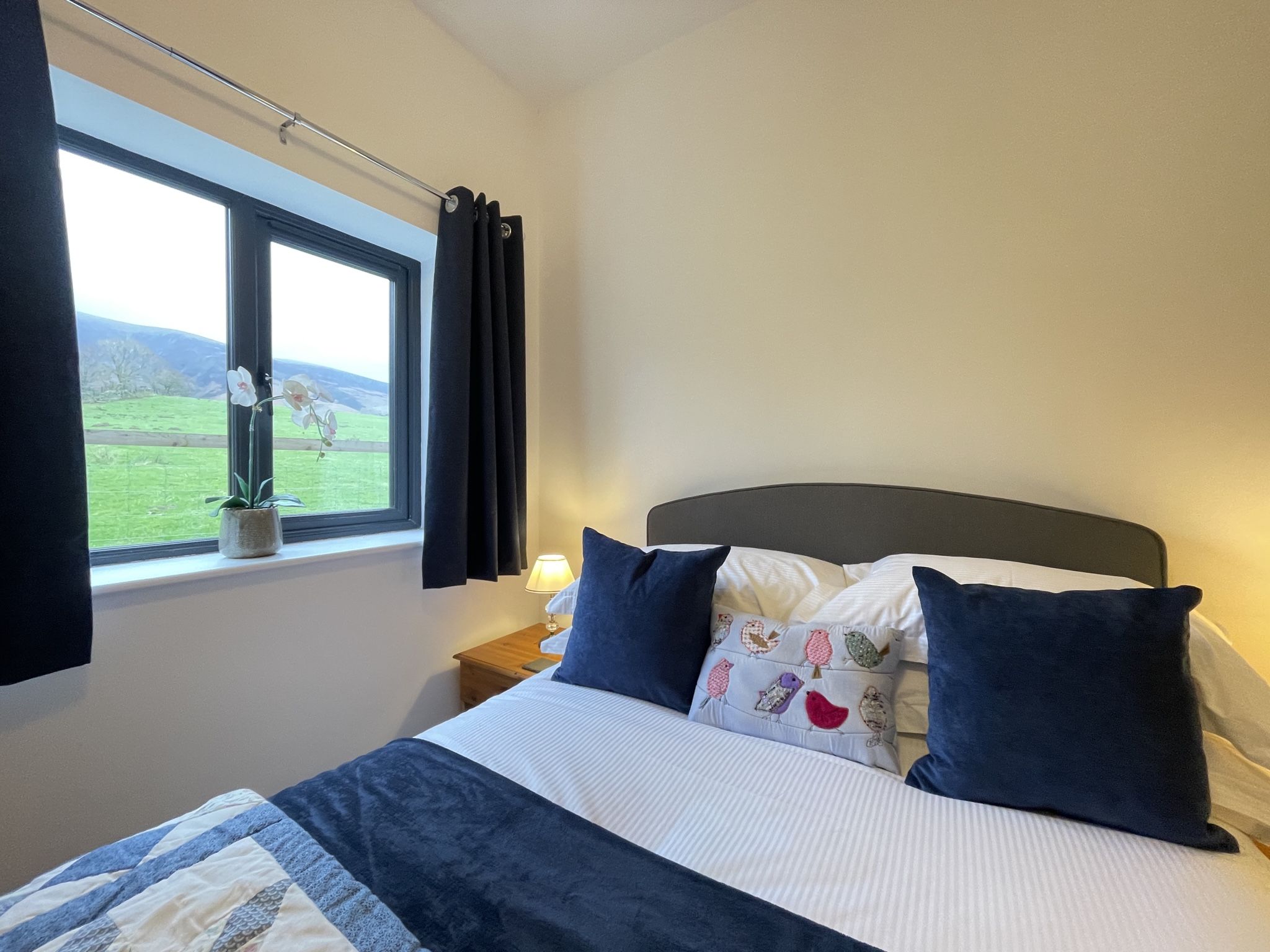 Towels and luxury bed linen are provided