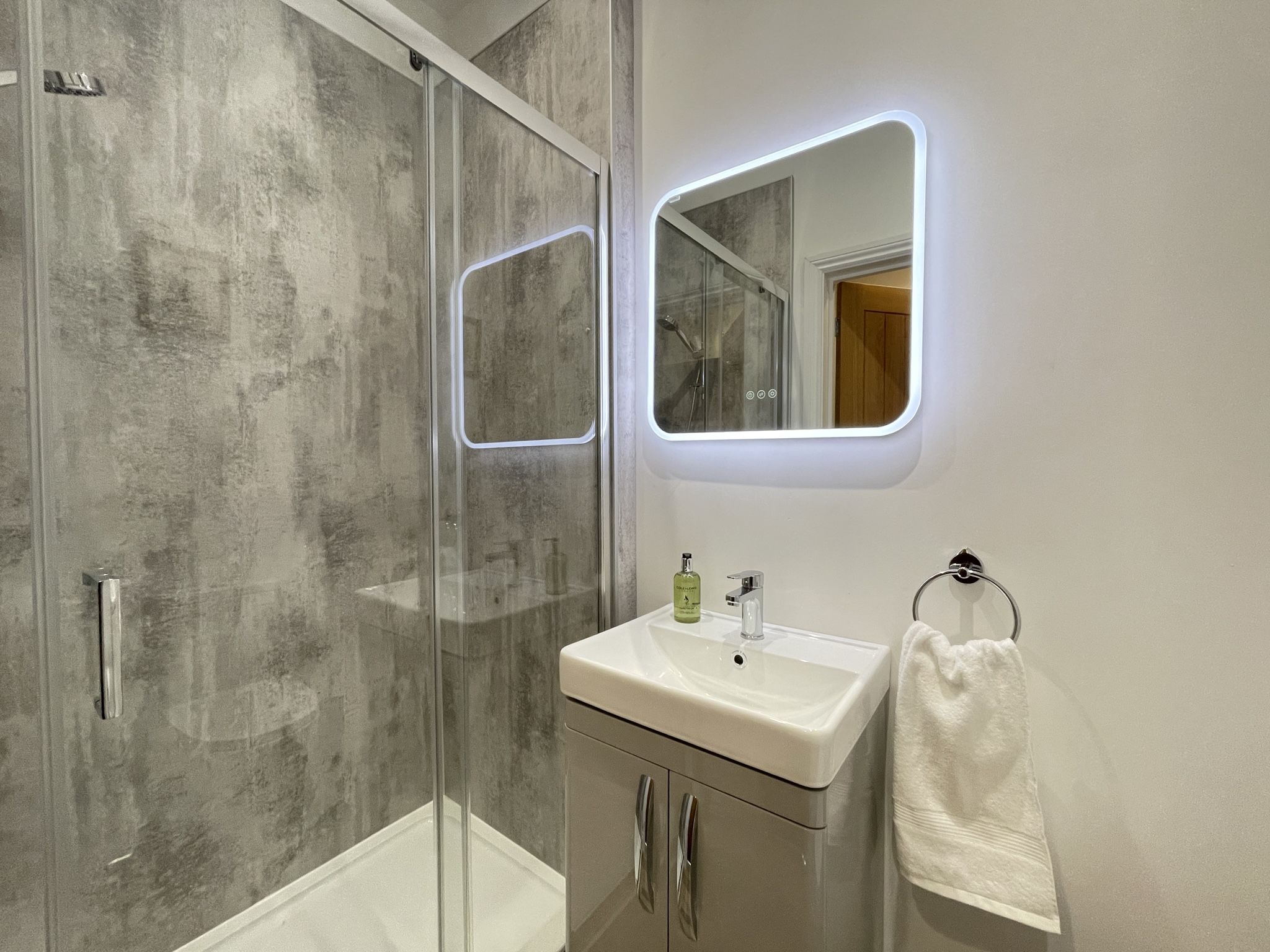 The second bedroom has access to an ensuite shower room