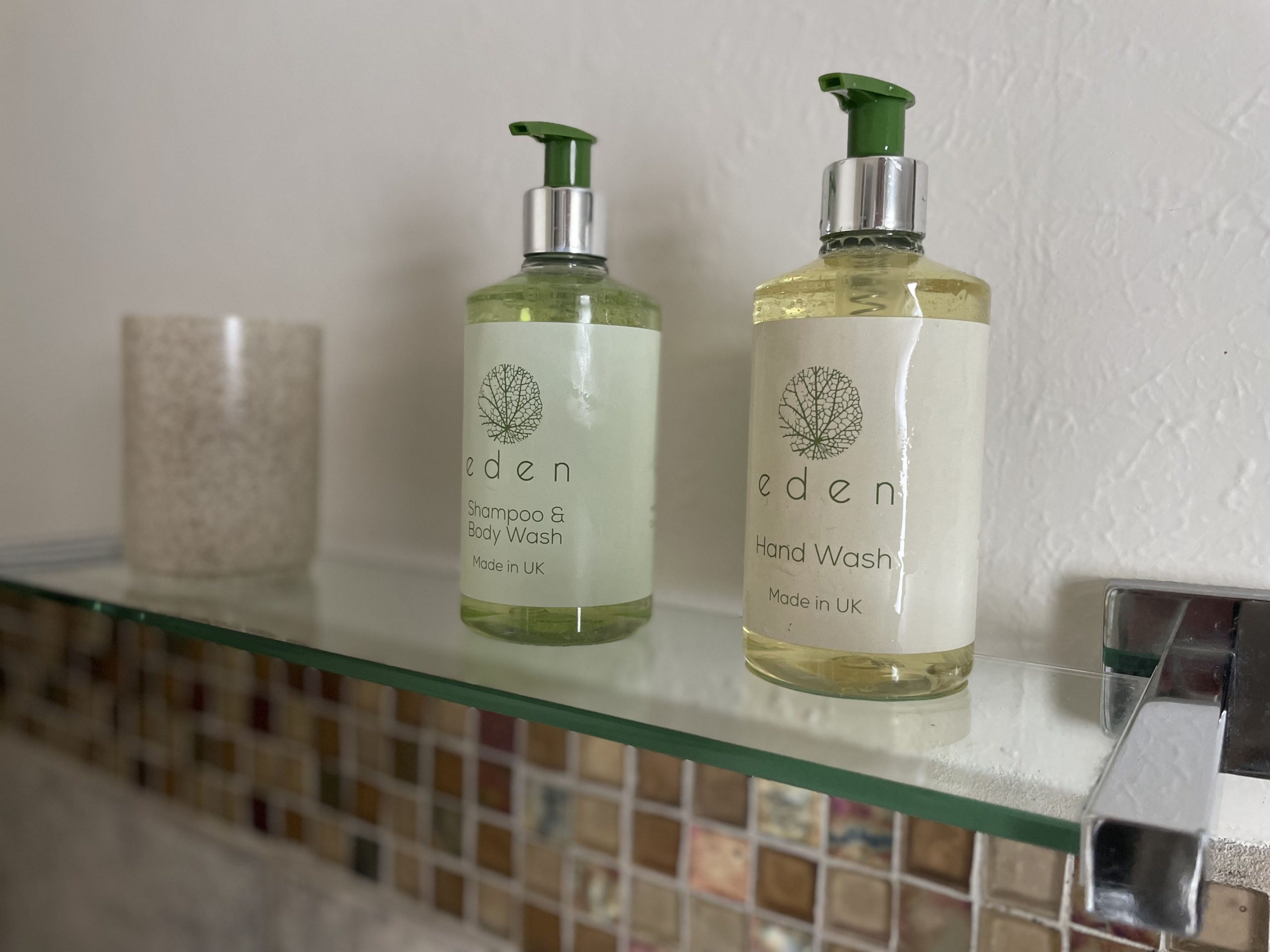 Complimentary toiletries at Spa Cottage