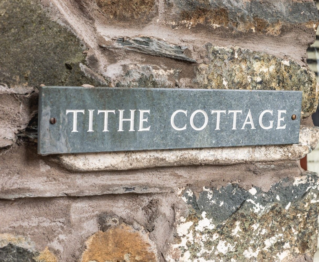 Tithe Cottage is dog-friendly self catering cottage for 2 in central Keswick