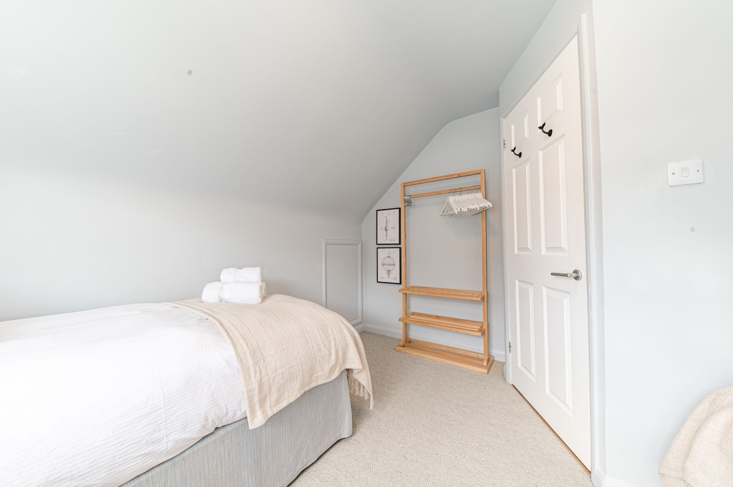 Towels and luxury bed linen are provided