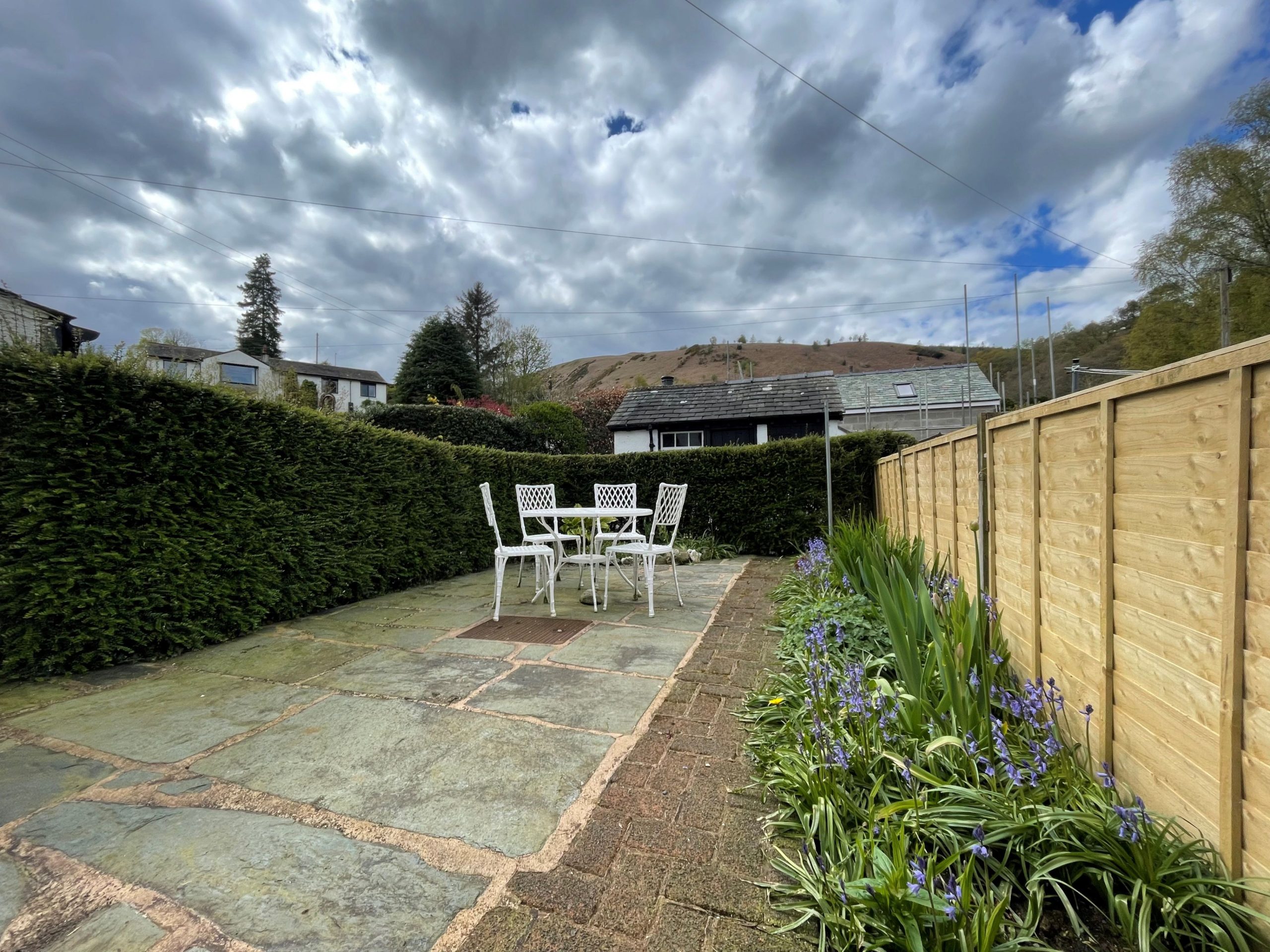 This self catering property in Braithwaite benefits from an enclosed patio/garden - perfect for those travelling with a dog