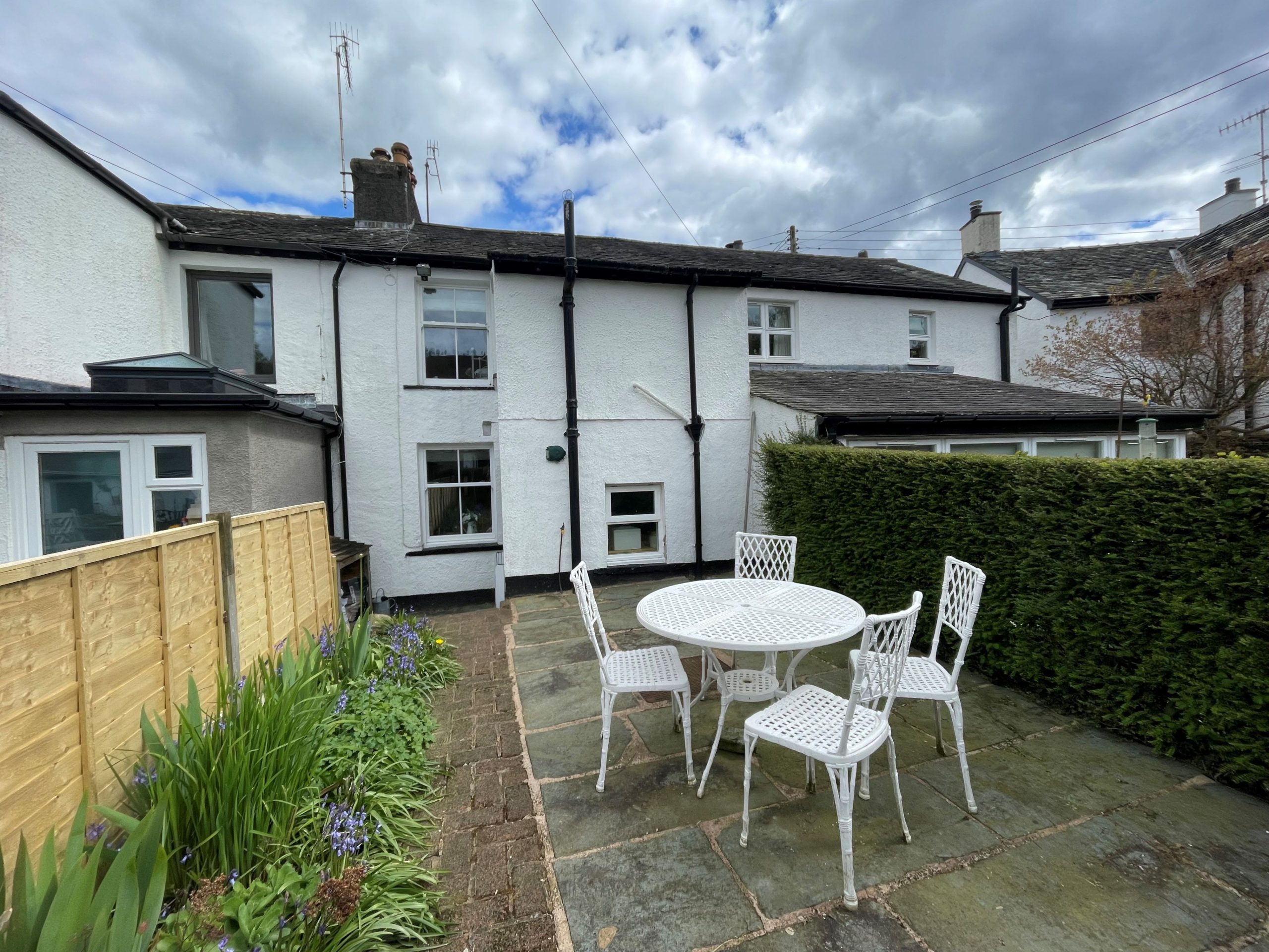 Spa Cottage is located on a quiet side street in Braithwaite with unrestricted on street parking in front of the cottage