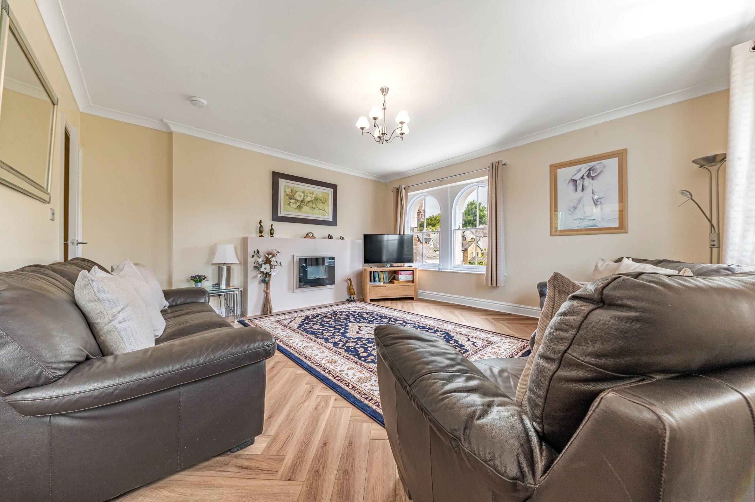 This is the perfect spot to unwind after a busy day exploring Keswick, the living room is equipped with an electric fire and TV