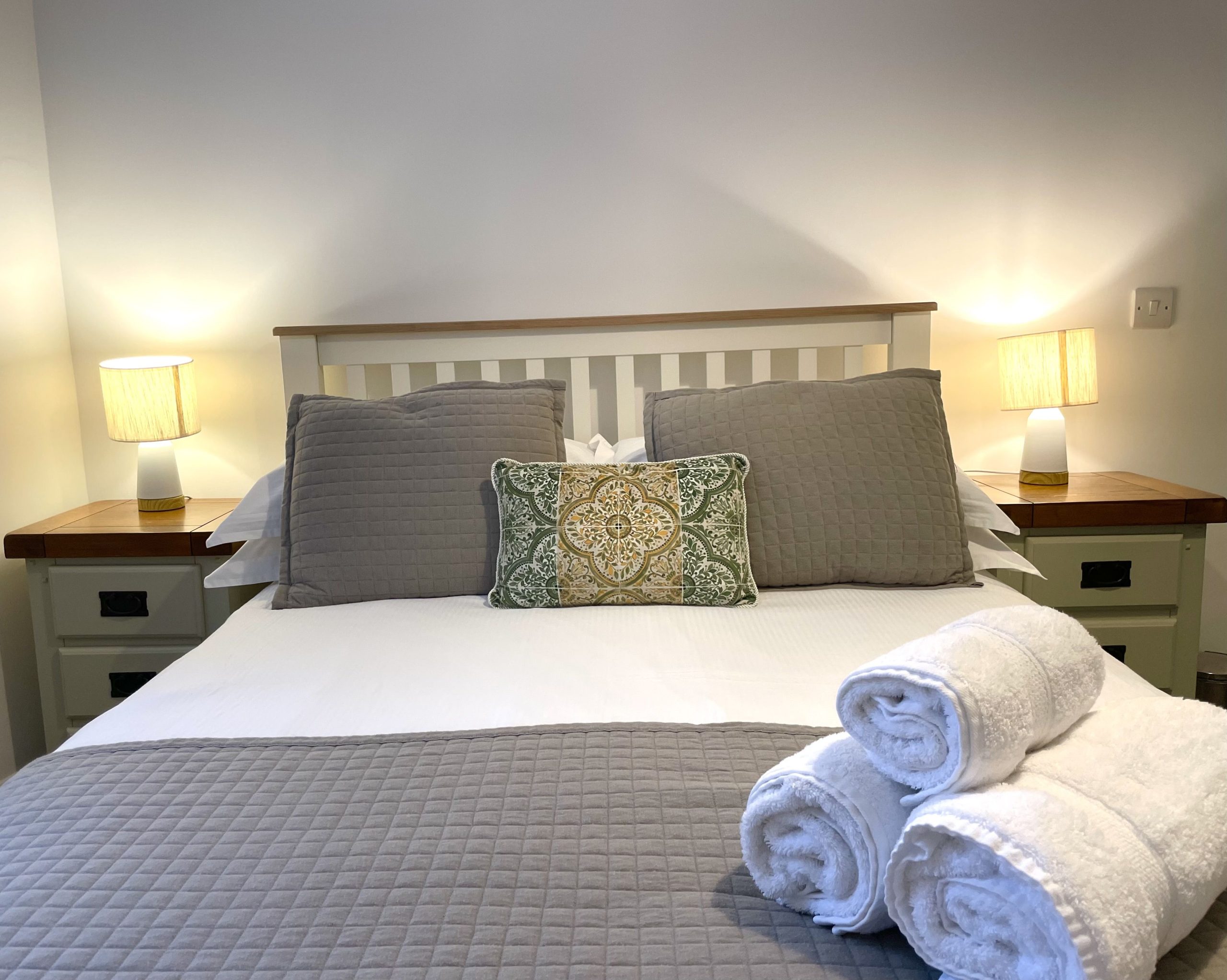 Enjoy the luxury white linen bedsheets