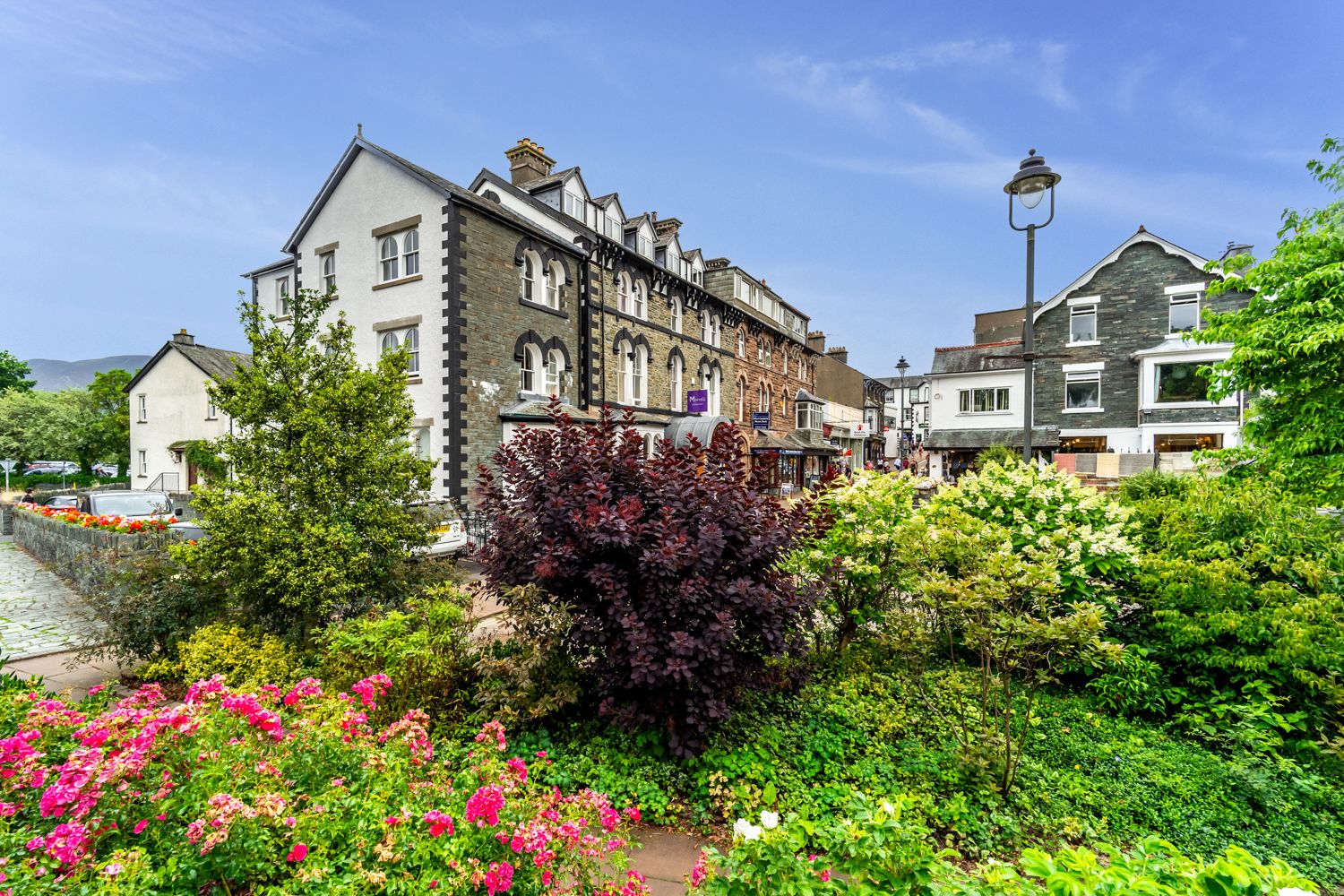 The Tops is just a 5-7 minute walk from Derwentwater through Hope Park