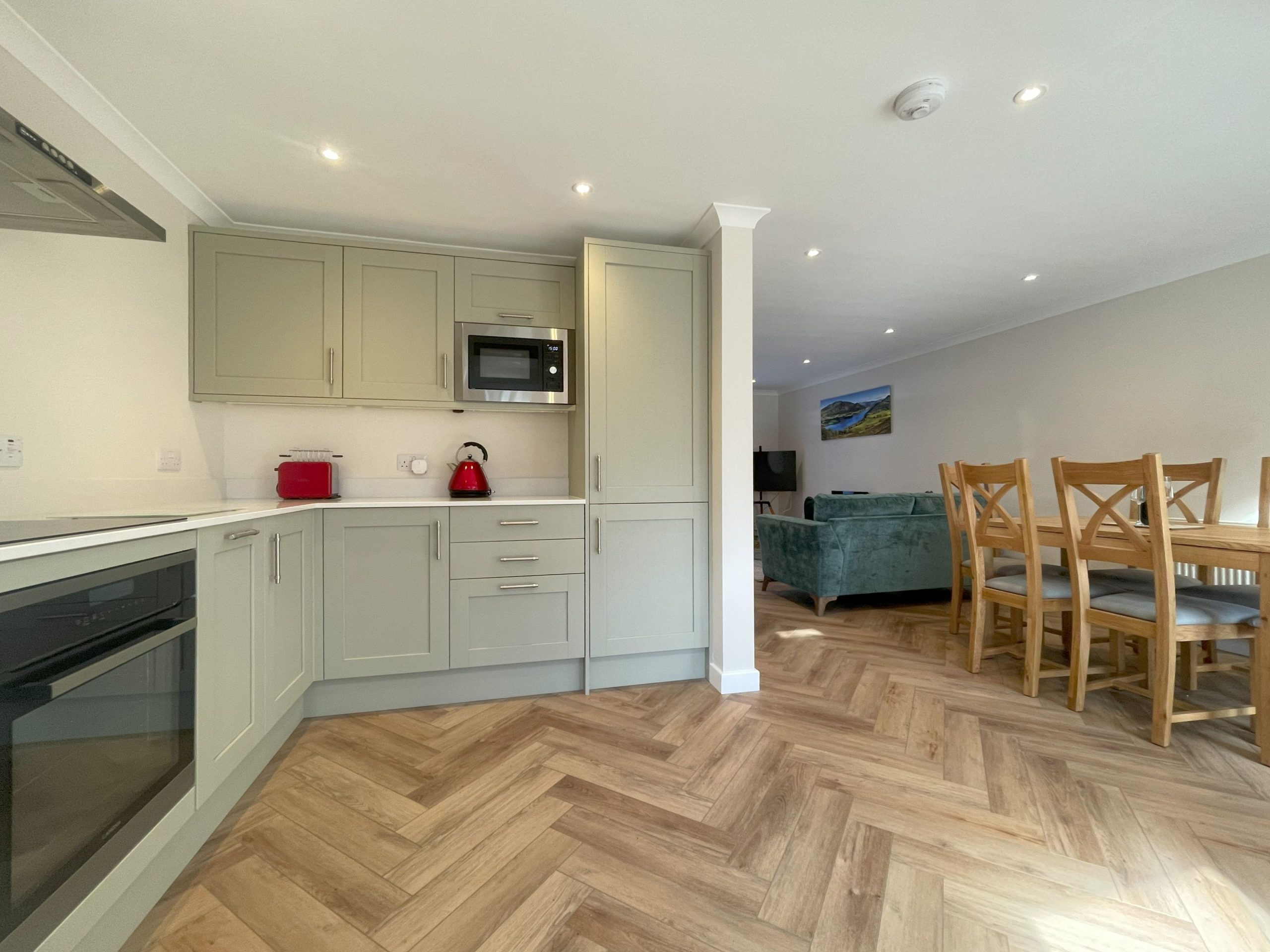The space has the added benefit of skylights which let in some beautiful light over dining room and additional sitting space