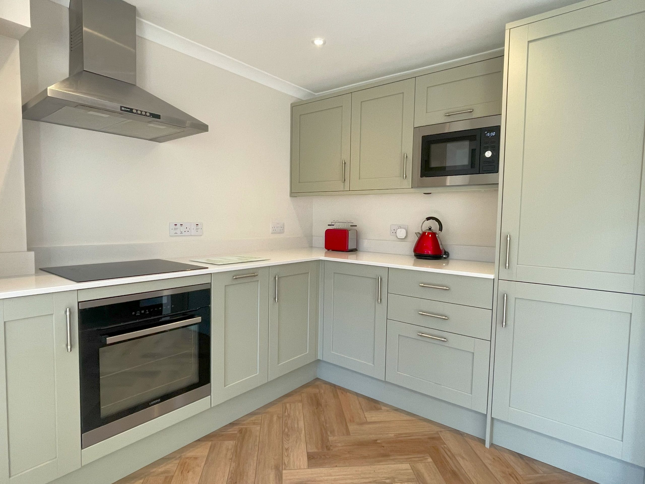 The new stylish kitchen has everything you need to cook up a storm with a fridge/ freezer, oven, dishwasher, microwave and integrated bin. 