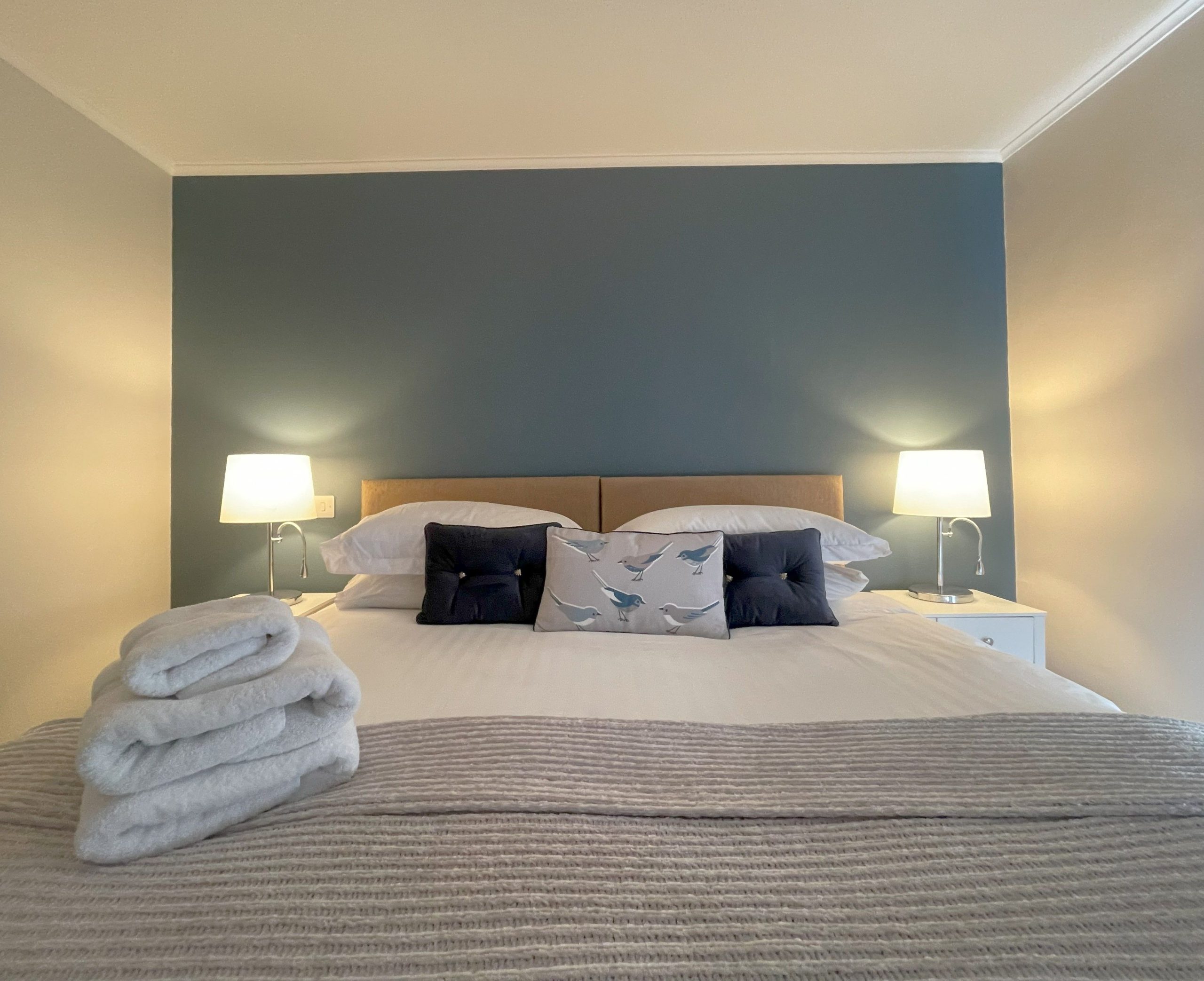 All bedrooms will be made up with luxury bed linen and fluffy white towels.