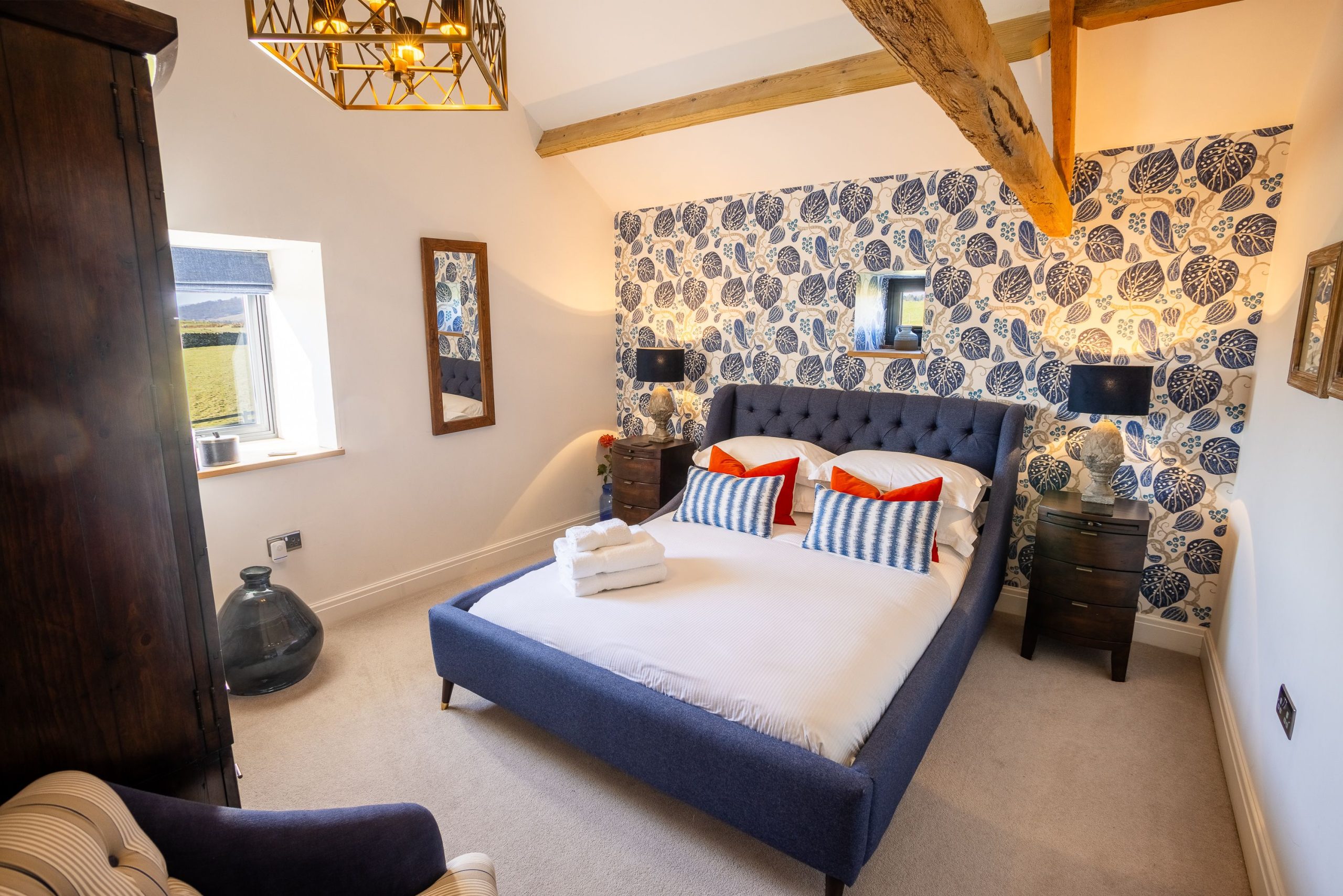 King-size bedroom with en-suite