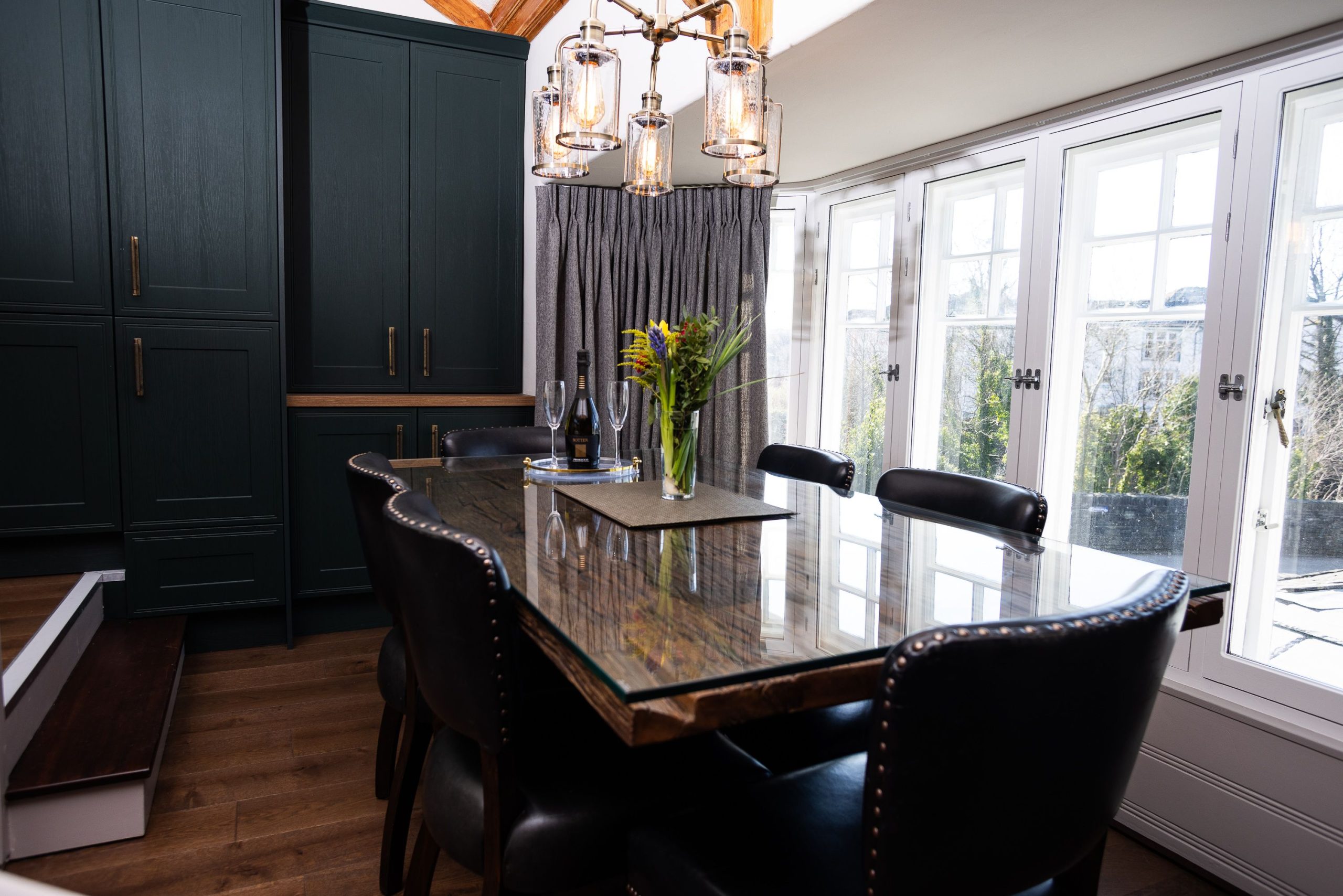 The dining table sits 6 comfortably