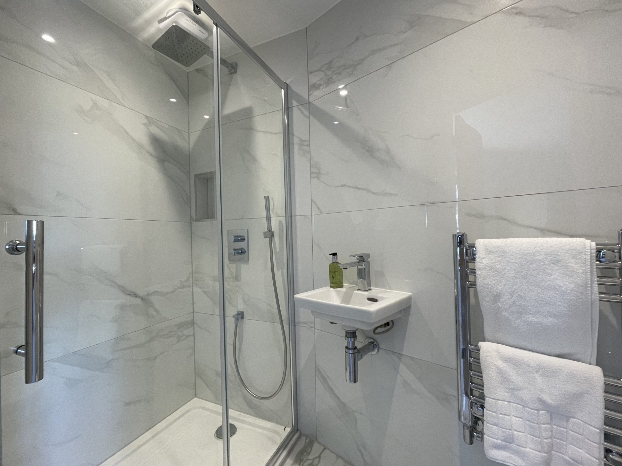 The white marble gives a feeling of luxury