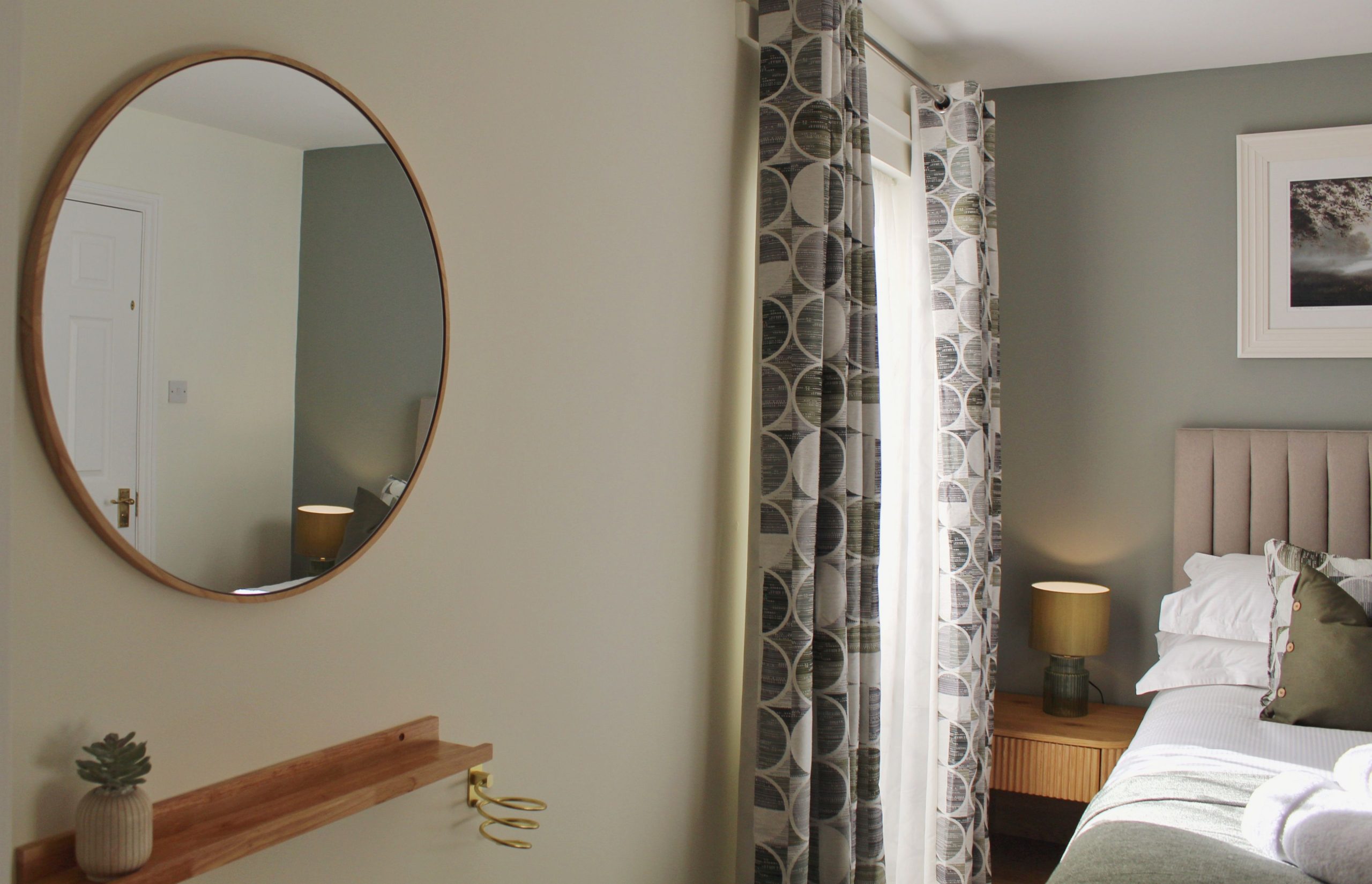 The property is newly-decorated throughout, with stylish touches that complement the history of the property.