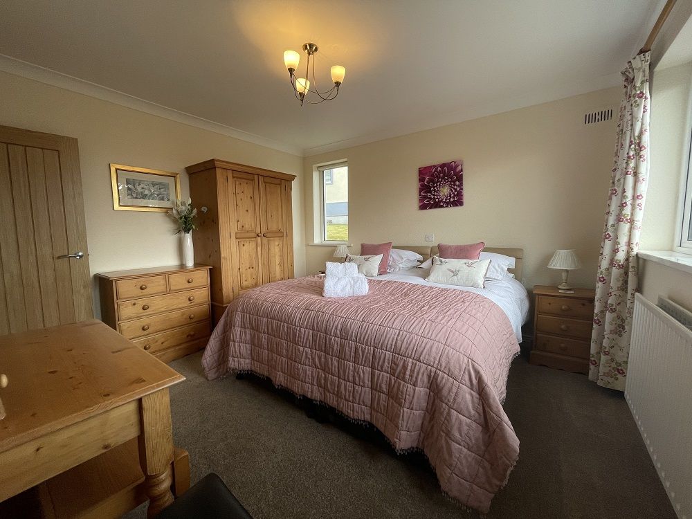 This room can be made up as 2 singles instead if requested, there is an extra fee of Ã‚Â£15 for this