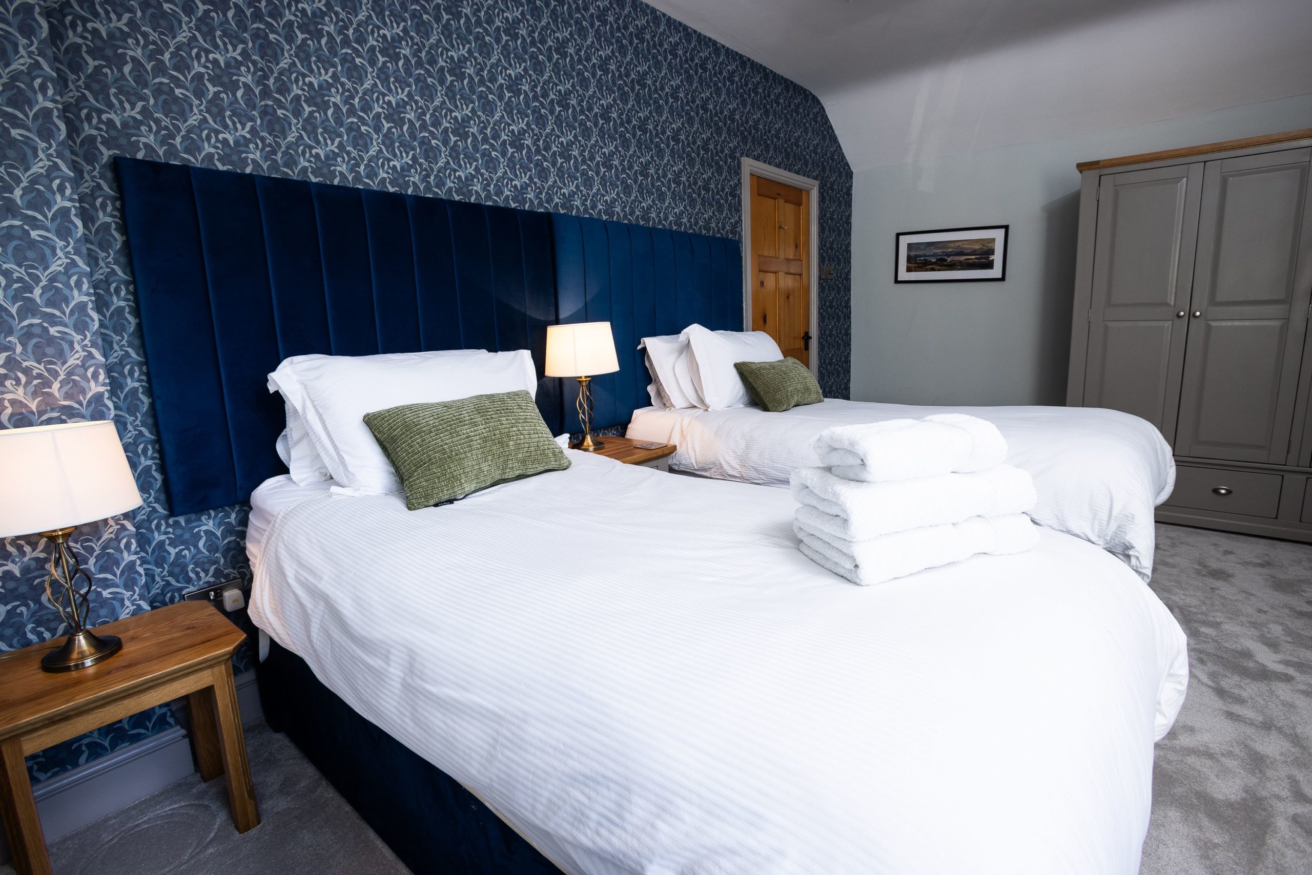 twin bedroom